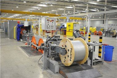 Przenośnik taśmowy z linką stalową